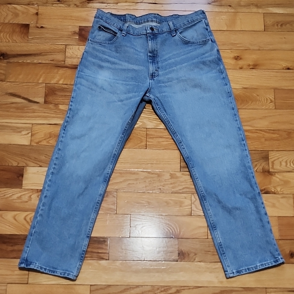 Wrangler Light Wash Jeans